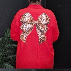 ✨NWT Rebels Raven Button-down Leopard Bow Shirt